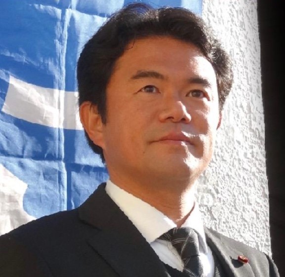 八子 朋弘