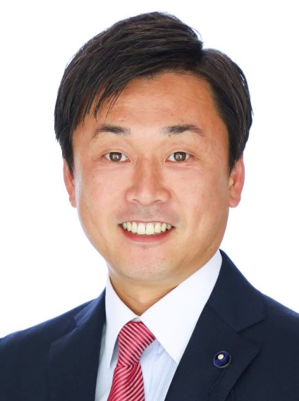 横川 雅也