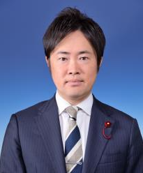 石関 洋臣